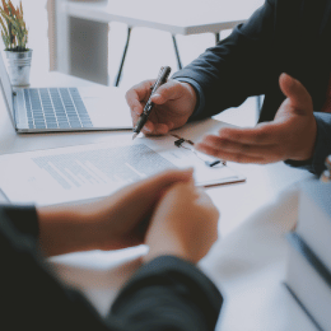 Immigration Lawyer (Legal Practitioner) vs Migration Agent - What You Need to Know Before Choosing