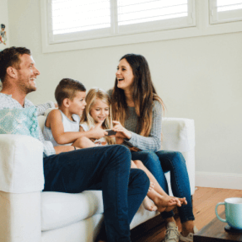 Australian Partner Visa (820 vs 309): What's the Difference?